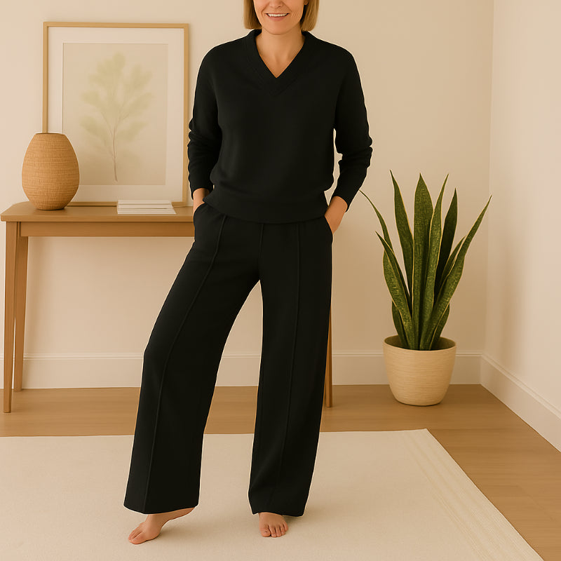 Comfy V Shape Loungewear Set With Pants - Image 4
